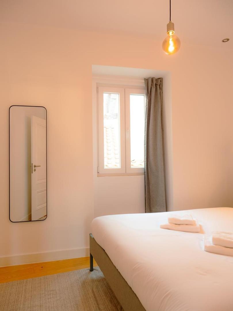 Apartment Stylish 2br Castle View - | By Airnest *